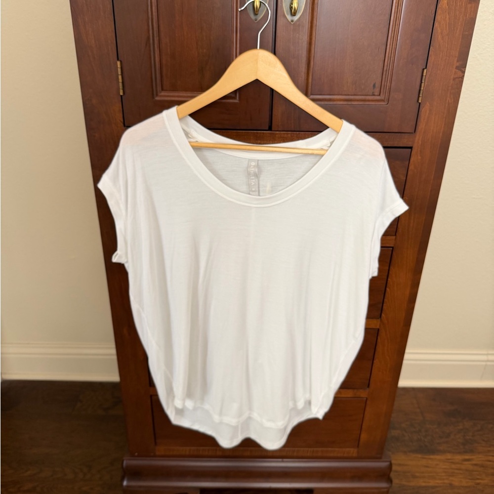 Athleta Move With Ease White Short Sleeve Tee